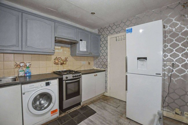 140A Keppel Road, London, E6 2BG 41