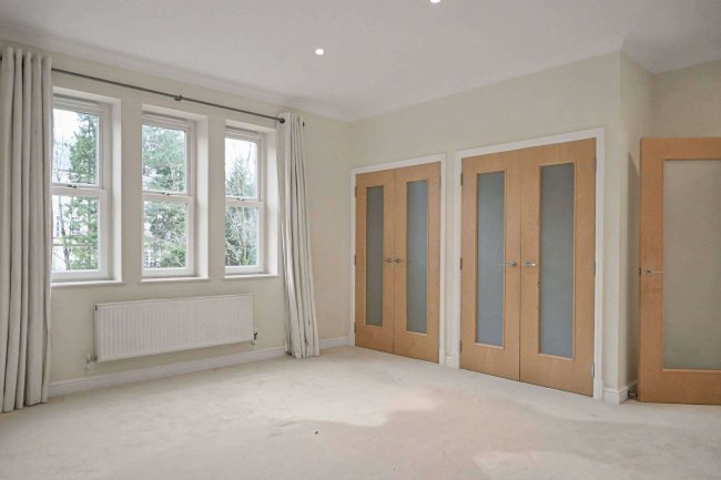 Flat 6 College House, 77 South Downs Road, Altrincham, Cheshire, WA14 3DZ 85