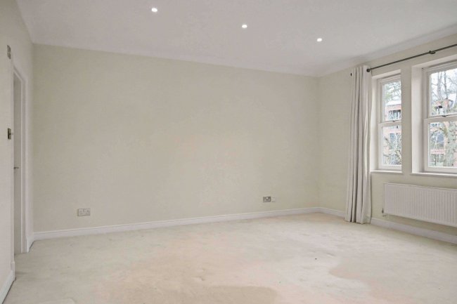 Flat 6 College House, 77 South Downs Road, Altrincham, Cheshire, WA14 3DZ 85