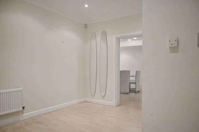 Flat 6 College House, 77 South Downs Road, Altrincham, Cheshire, WA14 3DZ 85