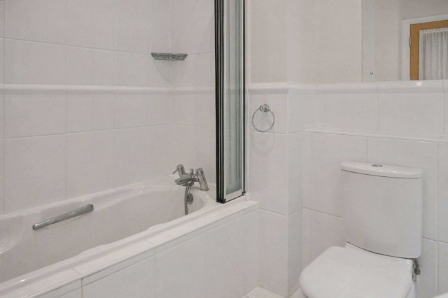 Flat 6 College House, 77 South Downs Road, Altrincham, Cheshire, WA14 3DZ 85