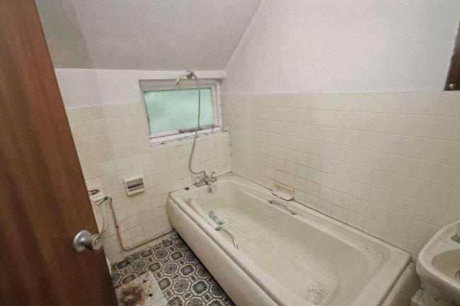 Fallowdale, Pudding Hill, Warren Row, Reading RG10 8QZ 7