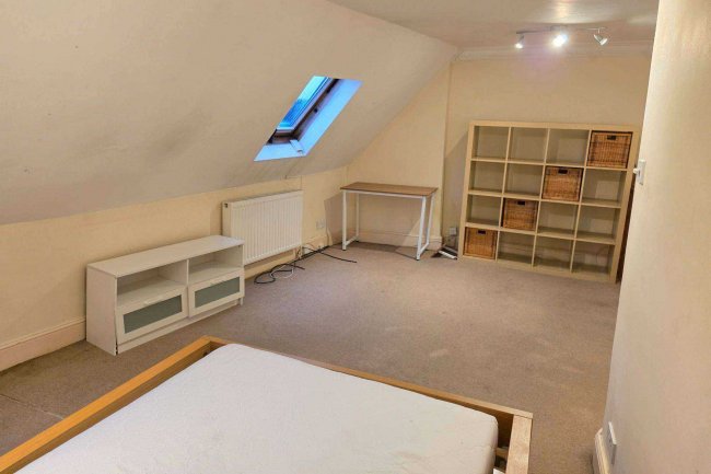 56c Knights Hill, West Norwood, London SE27 0JD 78