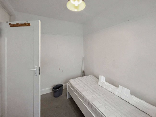 Flat 31 Goodwood Mansions, Stockwell Park Walk, Stockwell, London, SW9 0XZ 9