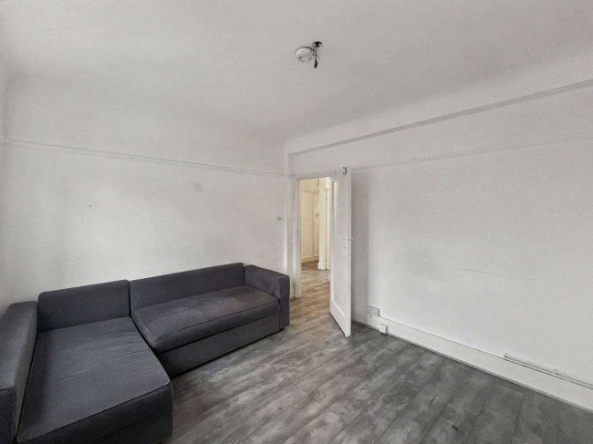 Flat 31 Goodwood Mansions, Stockwell Park Walk, Stockwell, London, SW9 0XZ 9