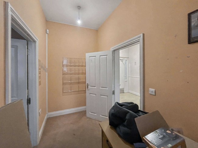 Jennings House, 4A Ferndale Road, Clapham North, SW4 7SF 33