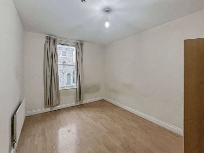 Jennings House, 4A Ferndale Road, Clapham North, SW4 7SF 33