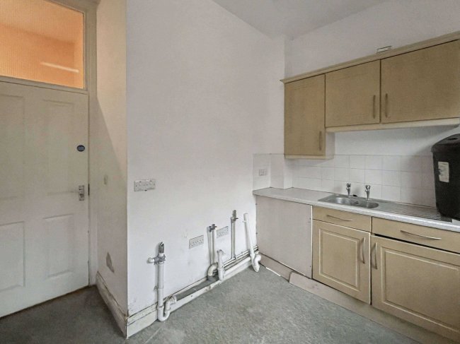 Jennings House, 4A Ferndale Road, Clapham North, SW4 7SF 33