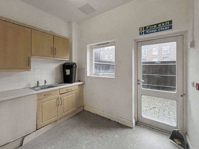 Jennings House, 4A Ferndale Road, Clapham North, SW4 7SF 33