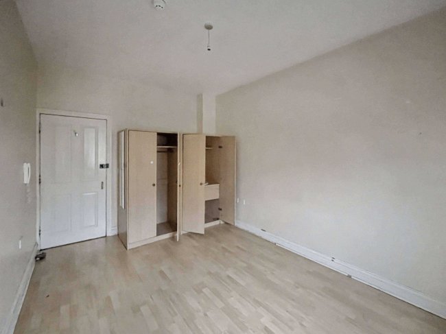 Jennings House, 4A Ferndale Road, Clapham North, SW4 7SF 33