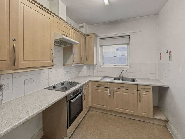 Jennings House, 4A Ferndale Road, Clapham North, SW4 7SF 33