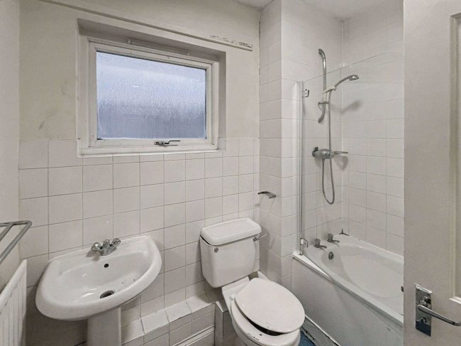 Jennings House, 4A Ferndale Road, Clapham North, SW4 7SF 33