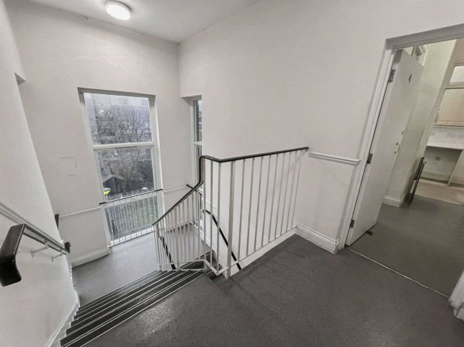 Jennings House, 4A Ferndale Road, Clapham North, SW4 7SF 33