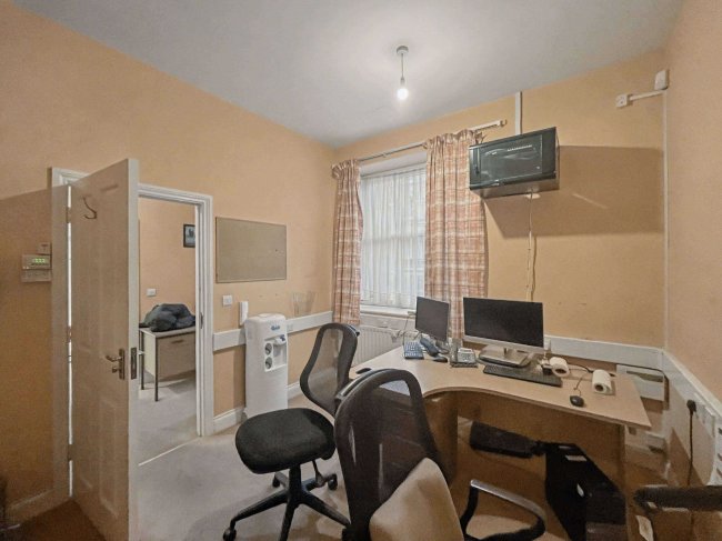 Jennings House, 4A Ferndale Road, Clapham North, SW4 7SF 33