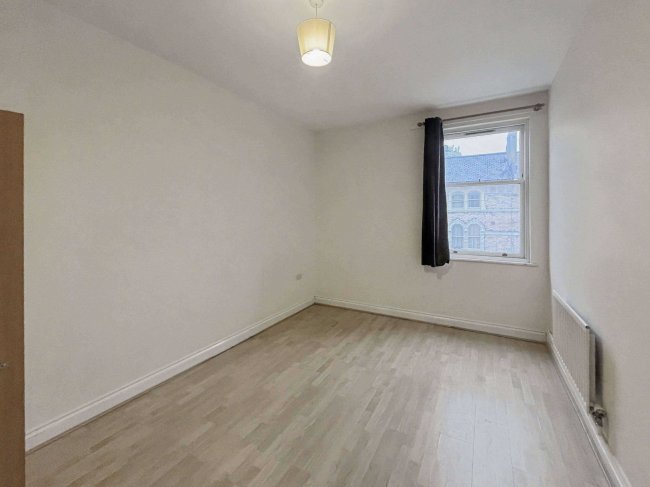 Jennings House, 4A Ferndale Road, Clapham North, SW4 7SF 33