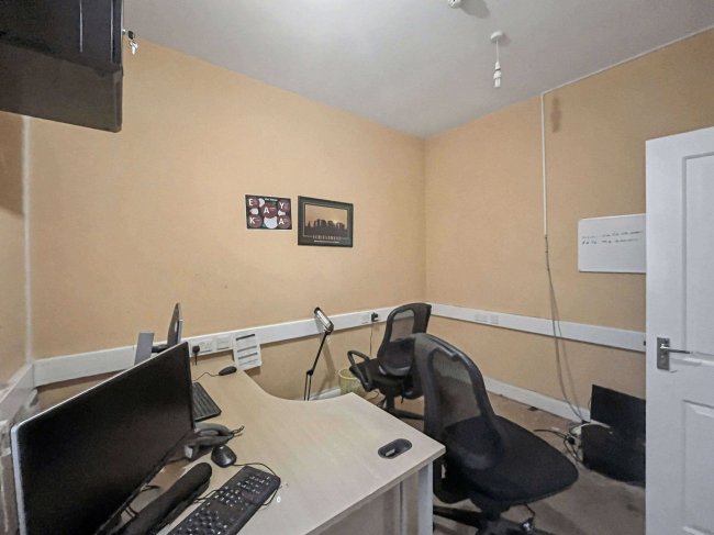 Jennings House, 4A Ferndale Road, Clapham North, SW4 7SF 33