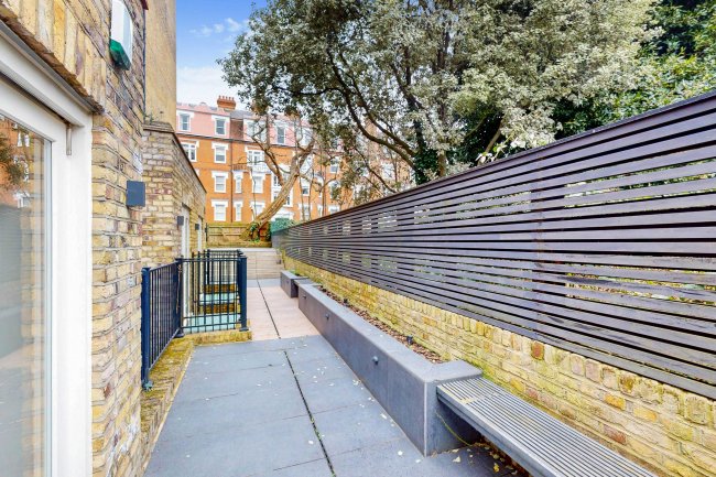 53 Waldemar Avenue Mansions, Waldemar Avenue, Fulham, London, SW6 5LX 2