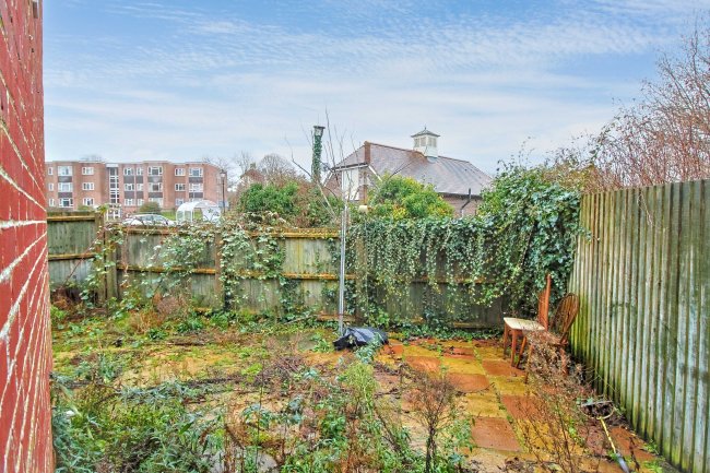 Flats 1 -14 & Houses 15 – 19 Pines Court, East Street, Blandford Forum, Dorset, DT11 7DU 1