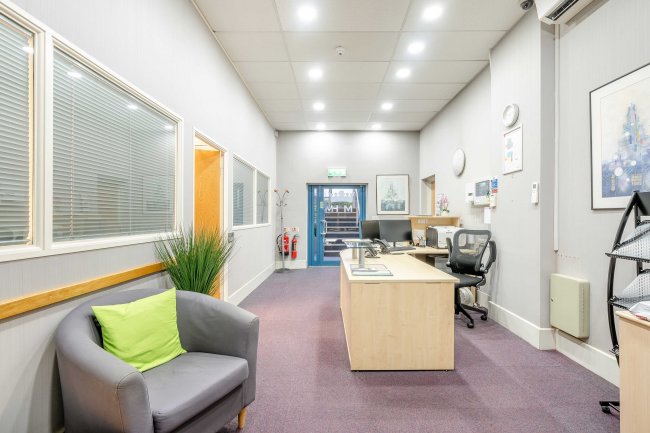 Monaco House, 1 Monaco Way, Station Road, Kings Langley, Hertfordshire, WD4 8LQ 14