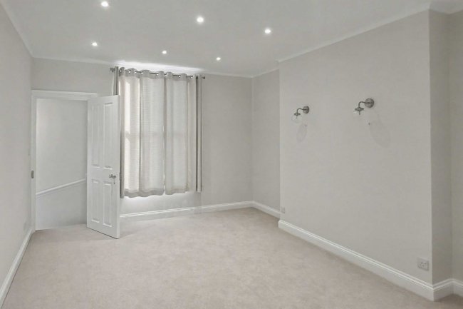 Flat 2, 45 Windsor Road, Ealing, London W5 3UP 8