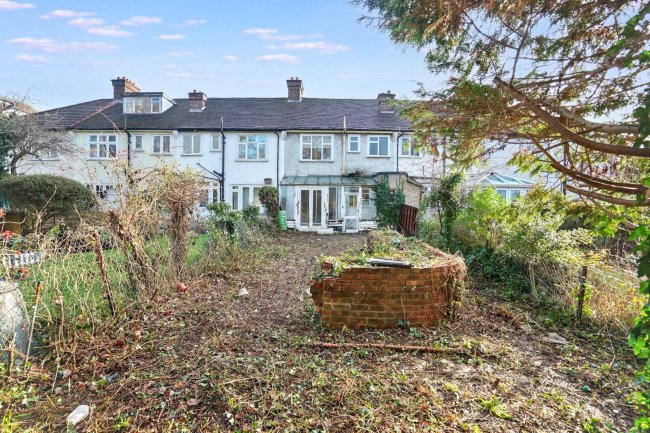 52 Wharncliffe Gardens, Croydon, London SE25 6DQ 9