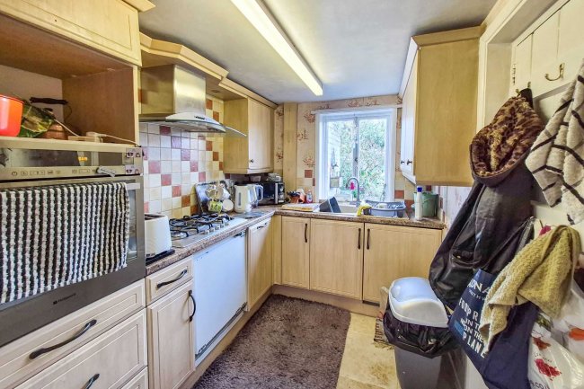 7 Etna Road, Bury St Edmunds, Suffolk, IP33 1JF 2