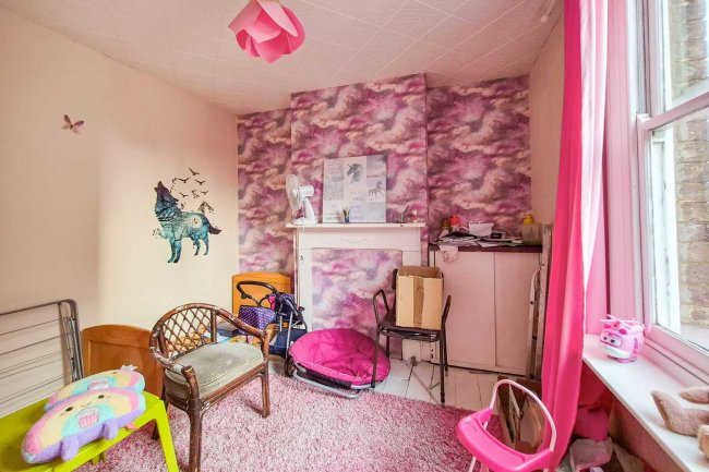 6 Etna Road, Bury St Edmunds, Suffolk, IP33 1JF 1