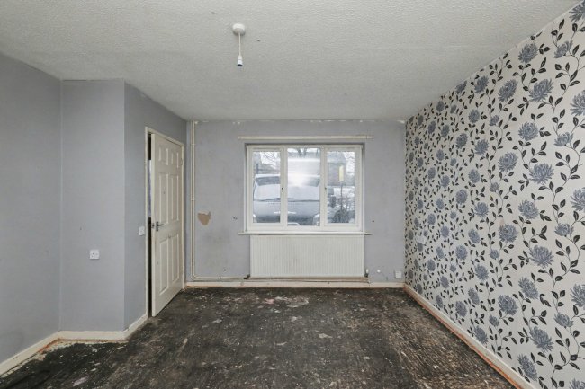 56 Linden Road, Creswell, Worksop, S80 4JT 7