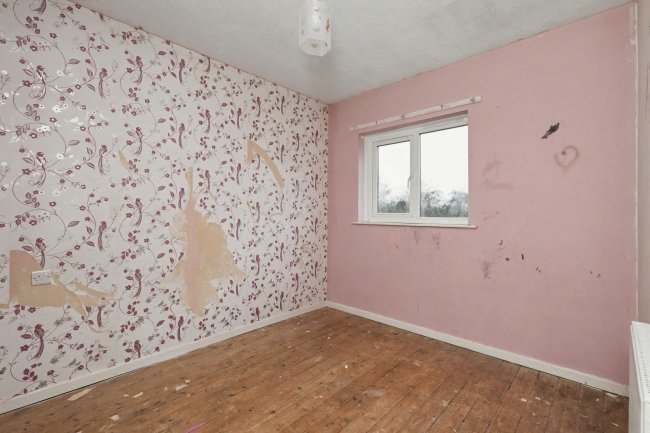 56 Linden Road, Creswell, Worksop, S80 4JT 7