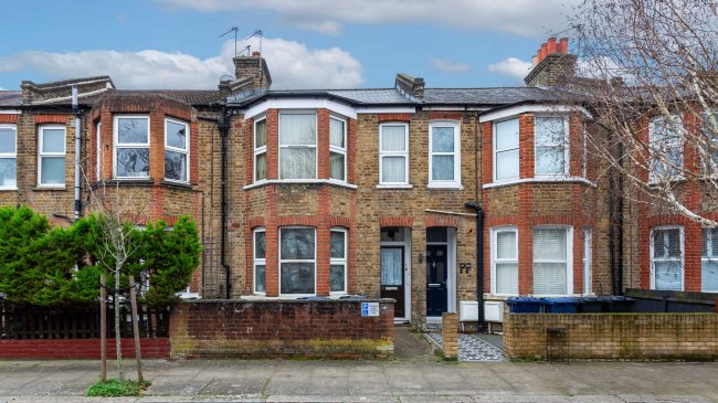 Flat 1, 35 Shirley Gardens, Hanwell, London, W7 3PT 8