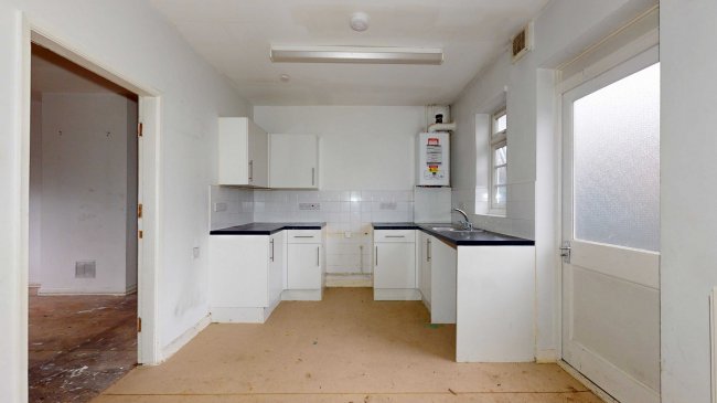 69 Mellitus Street, East Acton, London, W12 0AU 9