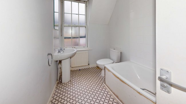 69 Mellitus Street, East Acton, London, W12 0AU 9