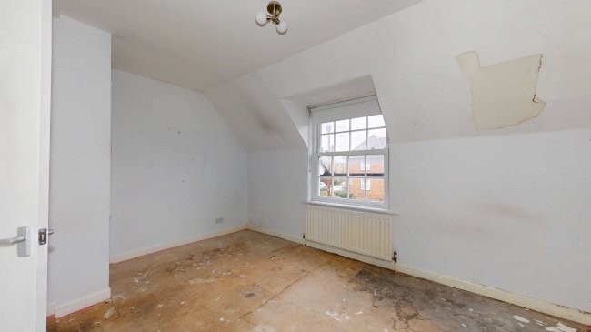 69 Mellitus Street, East Acton, London, W12 0AU 9