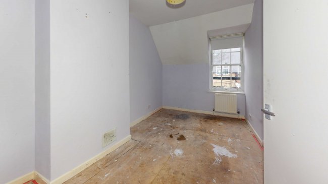 69 Mellitus Street, East Acton, London, W12 0AU 9