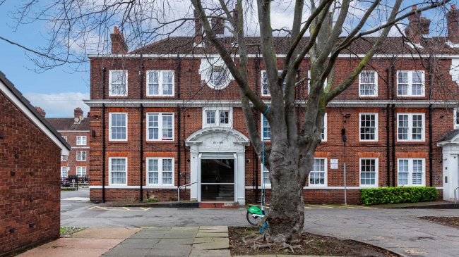 95 Cleverly Estate, Wormholt Road, Shepherds Bush, London, W12 0LZ 10