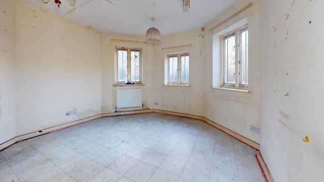 24 Madinah Road, Hackney, London, E8 1PG 4