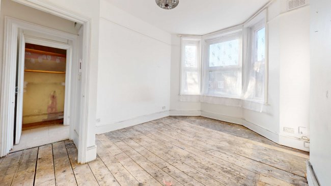 Flat B, 85 Gauden Road, Clapham, London, SW4 6LJ 8
