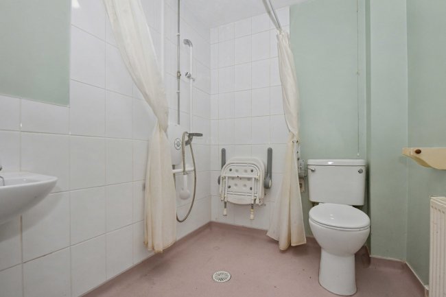 37 St Albans Road, Colchester, Essex, CO3 3JQ 7