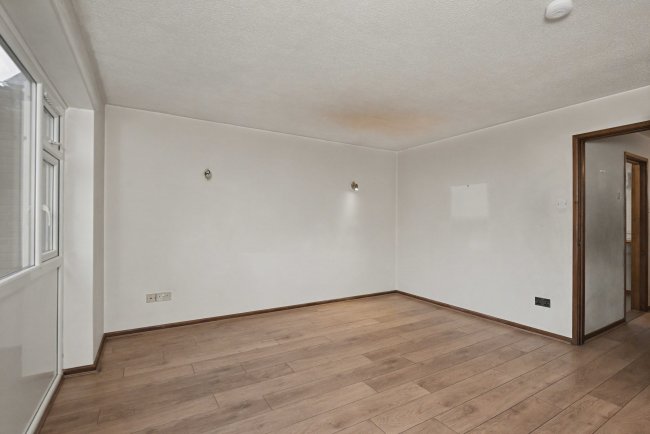 37 St Albans Road, Colchester, Essex, CO3 3JQ 7