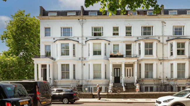 Flat 14, 136 Earls Court Road, Earls Court, London, W8 6QL 1