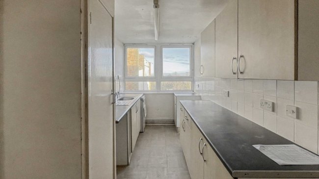 11 Heath House, Main Road, Sidcup, DA14 6NJ 5