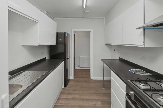 Flat 8, Ashton Court, Greenford Road, Harrow HA1 3QG 5