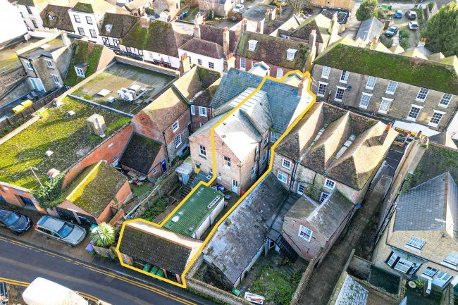 89 High Street, Hythe, Kent, CT21 5JH 7