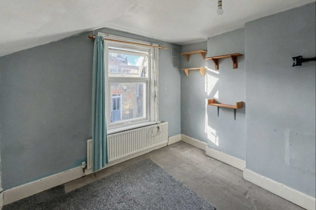 108b Latchmere Road, Battersea, London SW11 2JT 6