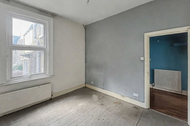 108b Latchmere Road, Battersea, London SW11 2JT 6