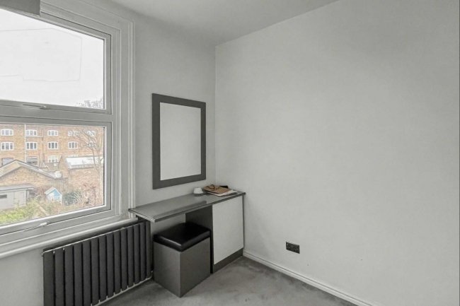 27b Rush Hill Road, Battersea, London SW11 5NW 2