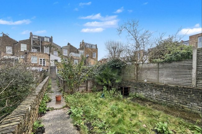 27b Rush Hill Road, Battersea, London SW11 5NW 2