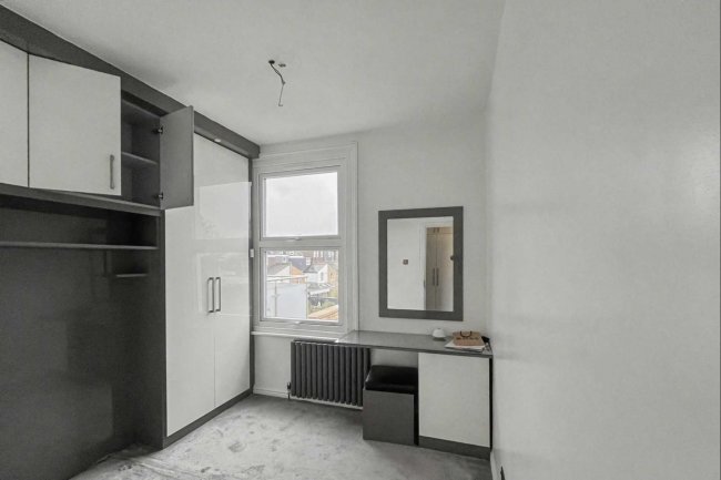 27b Rush Hill Road, Battersea, London SW11 5NW 2