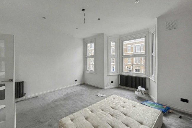 27b Rush Hill Road, Battersea, London SW11 5NW 2