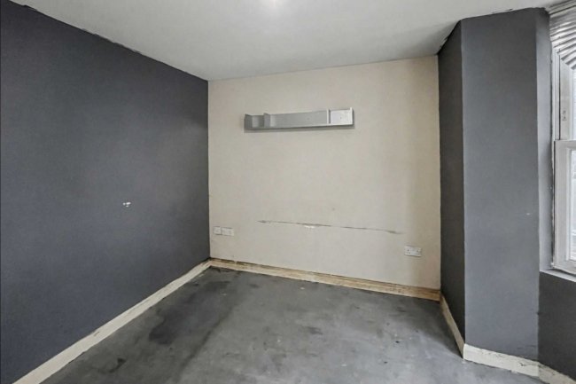 9 Rockmount Road, Crystal Palace, London SE19 3ST 6